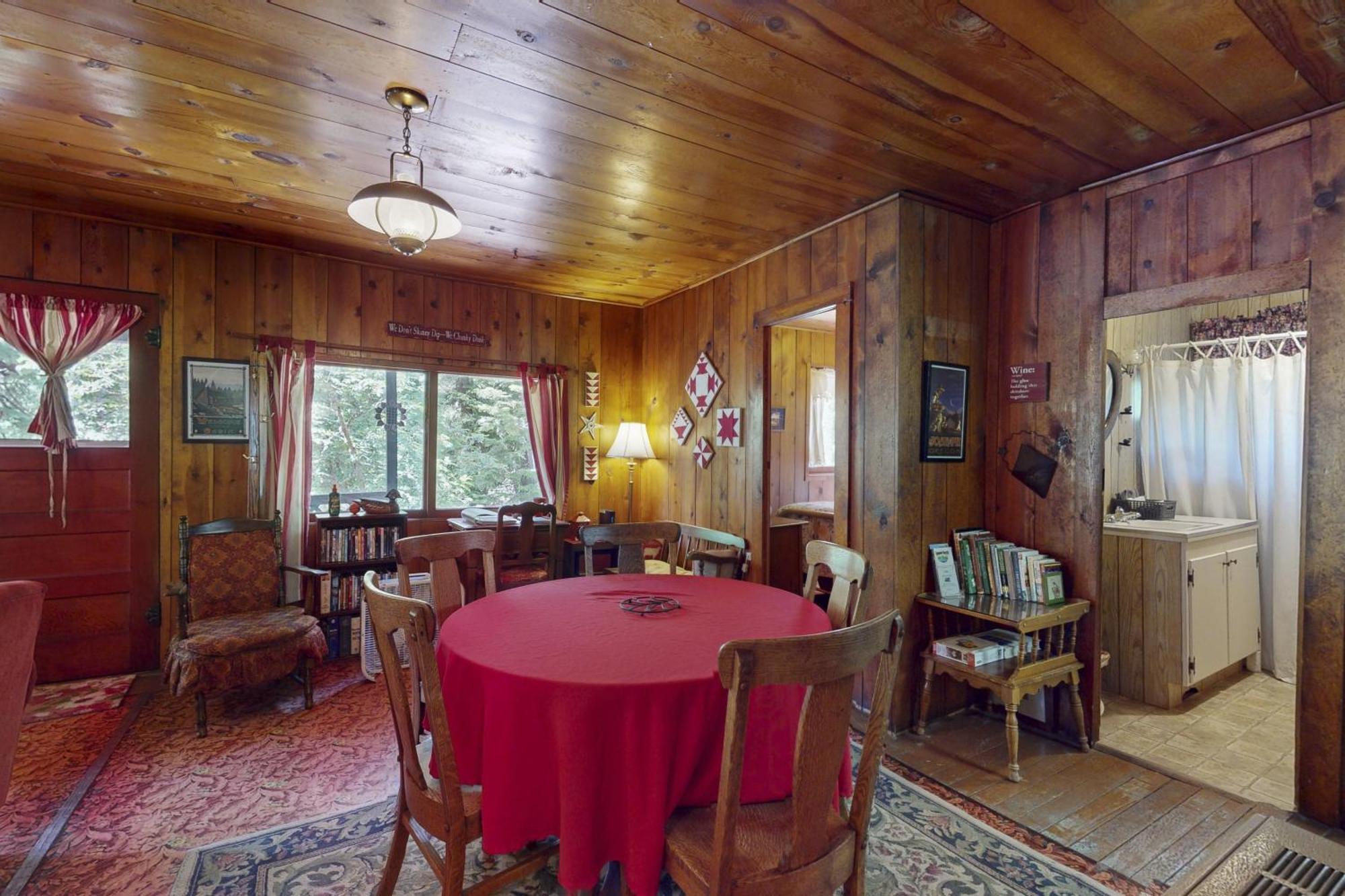 Joseph Pine Cone Cottage מראה חיצוני תמונה